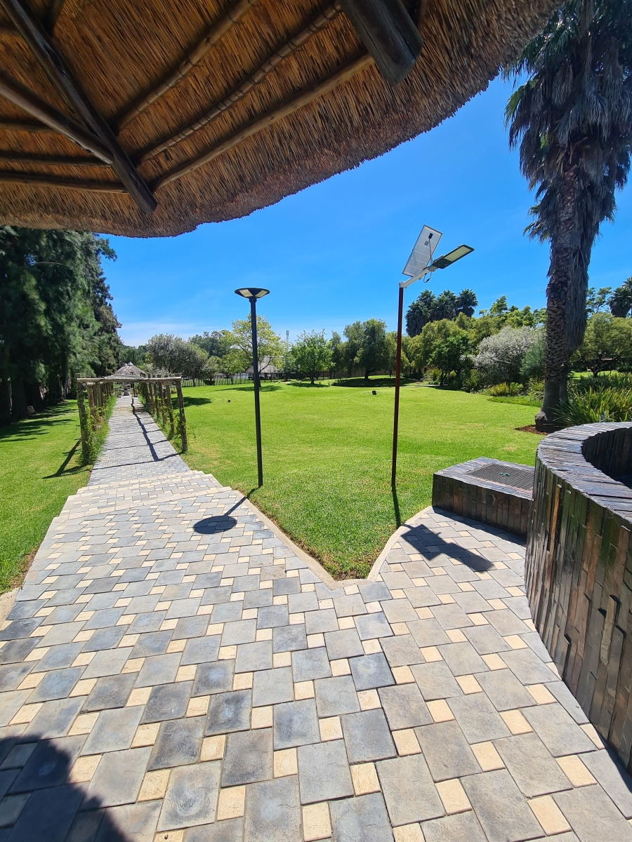 5 Bedroom Property for Sale in Maraldi Estate Free State